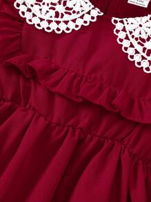 SHEIN 女婴撞色蕾丝彼得潘领短款泡泡袖可爱连衣裙 - 酒紅色 - 查看 7