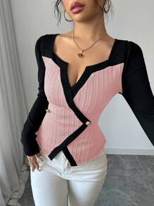 Elenzga Damen modisches, elegantes und lässiges Langarm T-Shirt mit Raglan-Schulter, farblich abgesetztem Rundhalsausschnitt, taillierter A-Linien-Saum, asymmetrischer Saum mit vorgetäuschter Knopfleiste, hergestellt aus strukturiertem khakifarbenem, apricotfarbenem und schwarzem Strickstoff