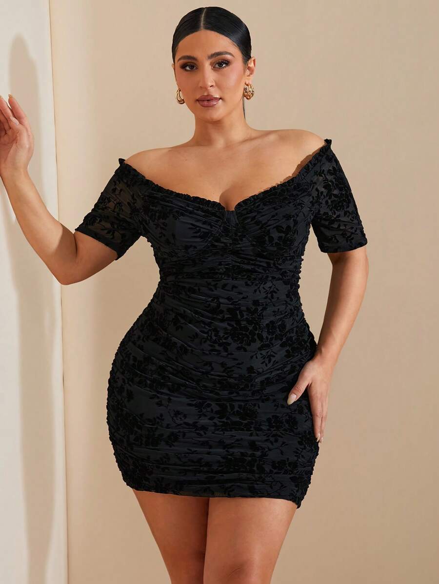 SHEIN BAE 大码女式黑色植绒网眼褶饰迷你连衣裙，性感紧身针织连衣裙，法式鸡尾酒会礼服，优雅简约的正式礼服，适合生日、伴娘、婚礼、派对 - 黑色 - 查看 1