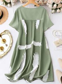 EMERY ROSE Plus Size Women's Brush Print Round Neck Short Sleeve Dress - Mint Green - View 2