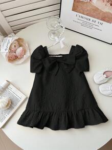 SHEIN Babygirl 夏季可爱黑色蝴蝶结纹理短袖连衣裙 - 黑色 - 查看 1