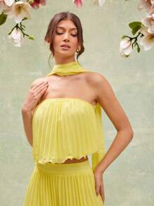 L'Amorae Atasan Choker Halter Berlipit Polos Elegan untuk Musim Panas - Kuning - View 1