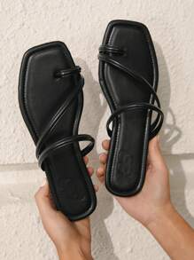 HighSole Ciabatte piatte nere alla moda e versatili per donne