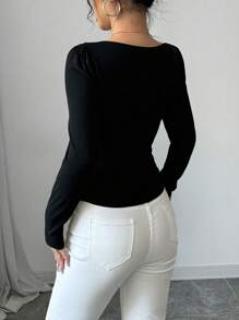 Elenzga Damen modisches, elegantes und lässiges Langarm T-Shirt mit Raglan-Schulter, farblich abgesetztem Rundhalsausschnitt, taillierter A-Linien-Saum, asymmetrischer Saum mit vorgetäuschter Knopfleiste, hergestellt aus strukturiertem khakifarbenem, apricotfarbenem und schwarzem Strickstoff