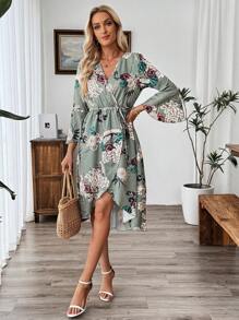 SHEIN Clasi Vestido asimétrico con cuello en V, mangas de campana 3/4, abertura alta y estampado floral en estilo retro bohemio casual europeo y americano - Multicolor - Ver 6