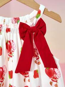 Strawberry Shortcake X SHEIN 年轻女孩休闲可爱草莓印花蝴蝶结装饰连衣裙，适合春夏季和户外野餐派对 - 紅白色 - 查看 3