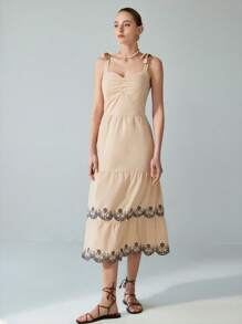 SHEIN Privé 女士休闲刺绣腰部吊带裙，假日风格