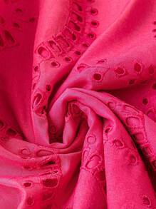 SHEIN LUNE 大码女式海滩度假裹身前带镂空钩针刺绣腰部修身设计连衣裙 - 玫紅色 - 查看 5