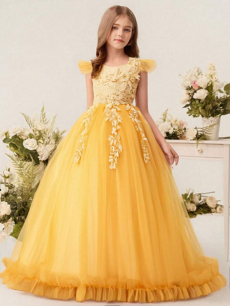 SHEIN 长款花朵刺绣拼布设计欧美风格花童晚礼服，女童无袖刺绣长裙，适合婚礼派对和表演 - 黃色 - 查看 1