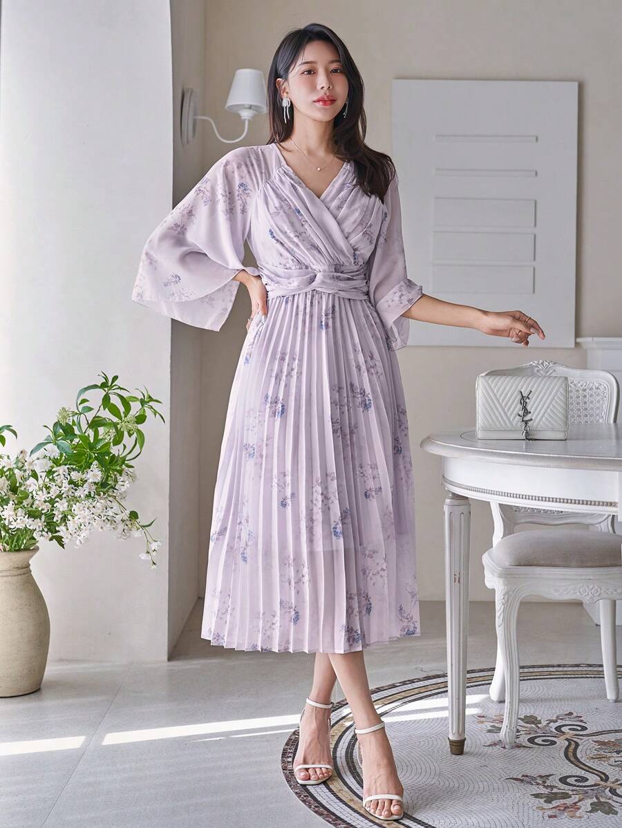 DAZY Women's V-Neck Floral Print 3/4 Sleeve Pleated Hem Elegant Dress, Fall Clothes Dress - Mauve Purple - View 1