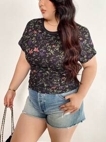 SHEIN Frenchy 女式花卉印花大码秋季短袖 T 恤，荷叶边下摆，落肩设计