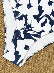 Swim SPRTY 全新夏季女士沙滩装套装，圆领长袖蓝白花卉印花休闲度假冲浪服 - 藍白色 - 查看 5