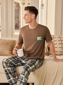 Manfinity Underwear&Sleepwear Basics Conjunto casual en casa de camiseta de cuello redondo de manga corta y pantalón a cuadros para hombre