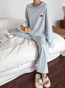 DAZY Conjunto de pijama holgado de 2 piezas con decoración de rayas y patrón de manzana para mujer, ropa de primavera, otoño e invierno - Azul - Ver 4