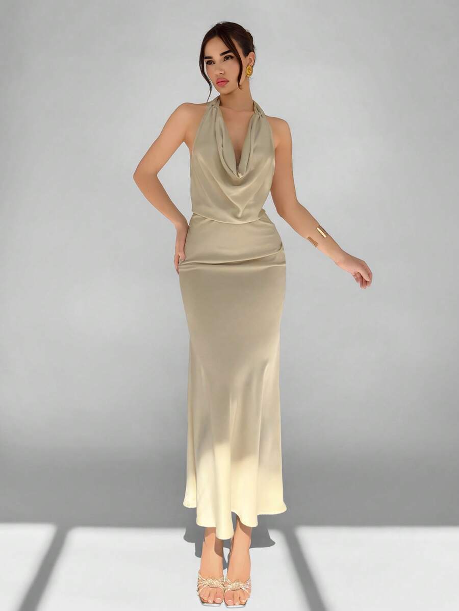 Aloruh 2 pièces Ensemble pour femme : Top épaules dénudées et jupe mini de couleur unie - Nude - Voir 1