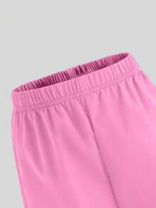 SHEIN Bộ 2 áo thun cổ tròn tay ngắn họa tiết tối giản thường ngày cho bé gái và quần túi hộp, phù hợp cho mùa hè - màu đen - Xem 5