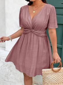 SHEIN Frenchy Đầm xuân thanh lịch cỡ lớn, eo chéo, cổ chữ V, tay ngắn - Hồng - Xem 1