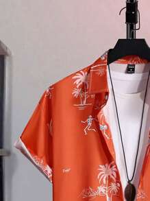 Manfinity Homme Setelan Pria 2 Potong Motif Pohon Palem untuk Liburan, Kemeja Lengan Pendek dan Celana Pendek (Potongan Acak) Setelan Dua Potong Pria dengan Celana Pendek Setelan Dua Potong Pria - MultiWarna - View 4