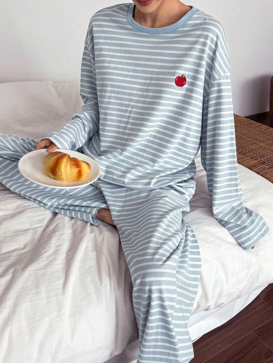 DAZY Conjunto de pijama holgado de 2 piezas con decoración de rayas y patrón de manzana para mujer, ropa de primavera, otoño e invierno - Azul - Ver 1