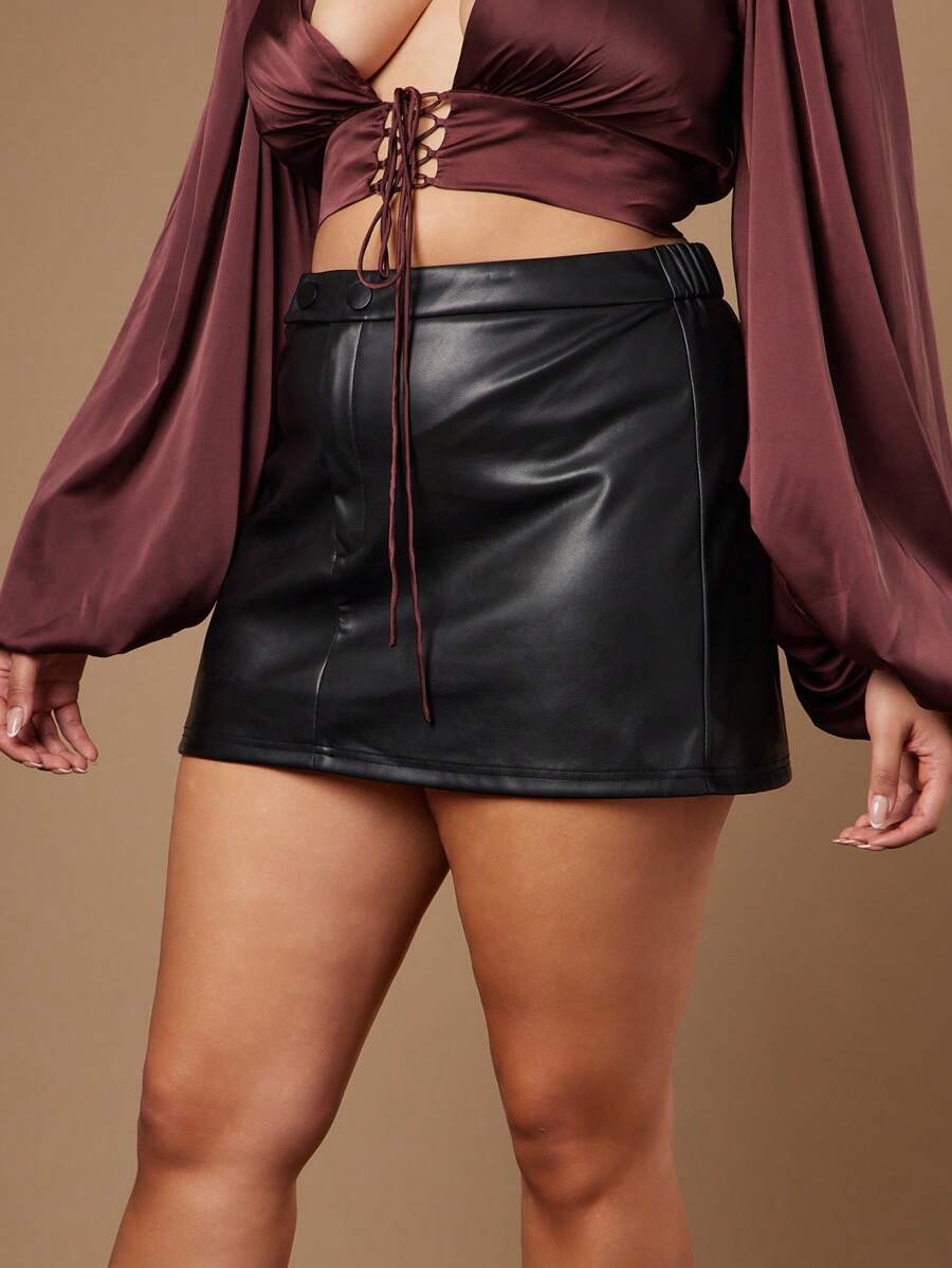 Hauture 夏季女士，女士大码性感休闲黑色仿皮银色纽扣修身迷你裙，女式半身裙，黑色半身裙，皮裙。适合约会、演唱会、演出、派对、俱乐部、音乐节 - 黑色 - 查看 1