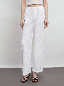 Maija Pantalon blanc d'été décontracté pour femme, taille élastique, style bohème, pour les vacances. Pantalon droit en tissu texturé 3D à motif floral, idéal pour le travail - Blanc - Voir 3
