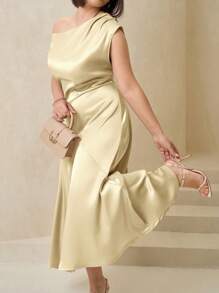 SHEIN Clasi Vestido asimétrico de mujer talla grande de primavera, con hombros recogidos en satén, elegante y con estilo