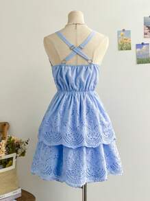 Soleia 度假风格蓝色刺绣 V 领交叉背带女式连衣裙 - 藍色 - 查看 2