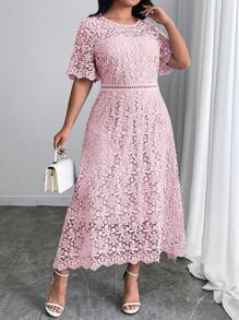 SHEIN Clasi Đầm ren hoa cổ tròn tay ngắn thanh lịch cho nữ cỡ lớn - Màu Hồng baby - Xem 1