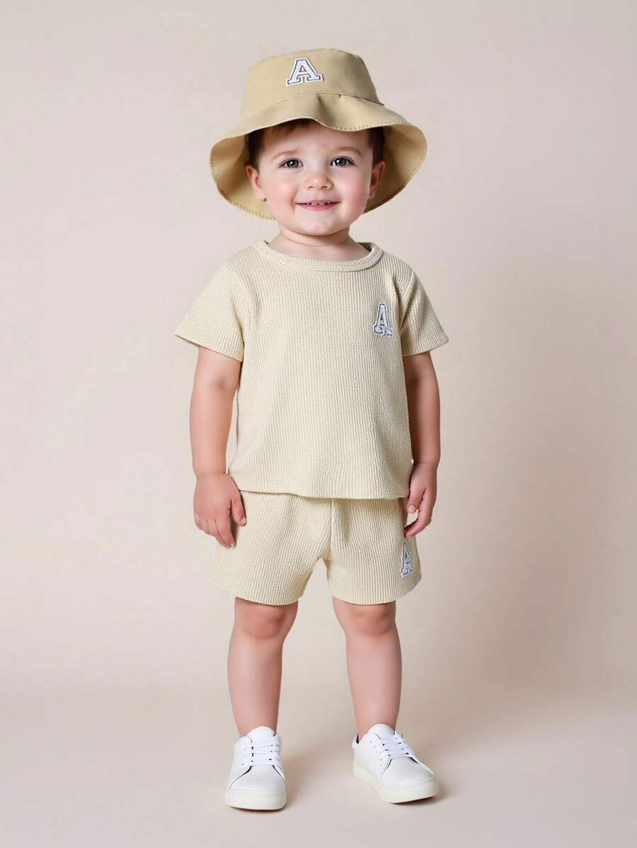 Baby Jungen Gestricktes 3 Stücke Outfit Lässig mit T-Shirt, Shorts und Hut, geeignet für den Sommer