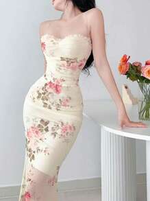 SHEIN Privé 大码女式花卉蕾丝拼接长款修身连衣裙，夏季 - 彩色 - 查看 1