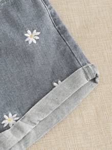Breezaya 休闲水洗雏菊刺绣牛仔短裤 - 灰色 - 查看 3