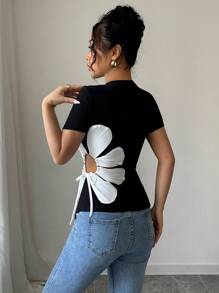 Rafferiza Elegant Round Neck Asymmetrical Hem Black & White Floral Decor Drawstring Women T-Shirt - Black and White - View 2