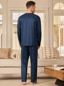Manfinity Underwear&Sleepwear Basics Men's Long Sleeve Round Neck T-Shirt And Long Pants Pajama Set