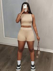 Slaydiva Setelan 2 Potong Wanita yang Stylish: Atasan Tank Crop Tanpa Lengan Rajut Bergaris dan Celana Pendek Biker Bodycon, Sempurna untuk Musim Panas - Khaki - View 6