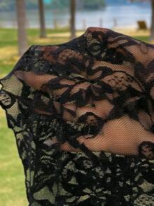 SHEIN EZwear Falda de encaje negro talla grande, minimalista y de moda, apropiada para vestidos de verano, festivales, rave y conciertos para mujeres, estilo gyaru y Y2K