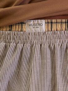 Musero Pantalón recto con banda de cintura a capas, de rayas y cuadros