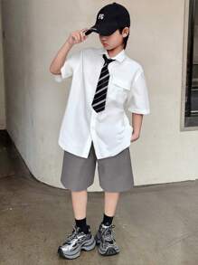 SHEIN Leap Crew 2 件套青少年男孩休闲白色口袋衬衫和仿灰色短裤，绅士西装适合街头、朋克、摇滚、学校、日常穿着、派对、音乐节，适合春夏季 - 彩色 - 查看 1