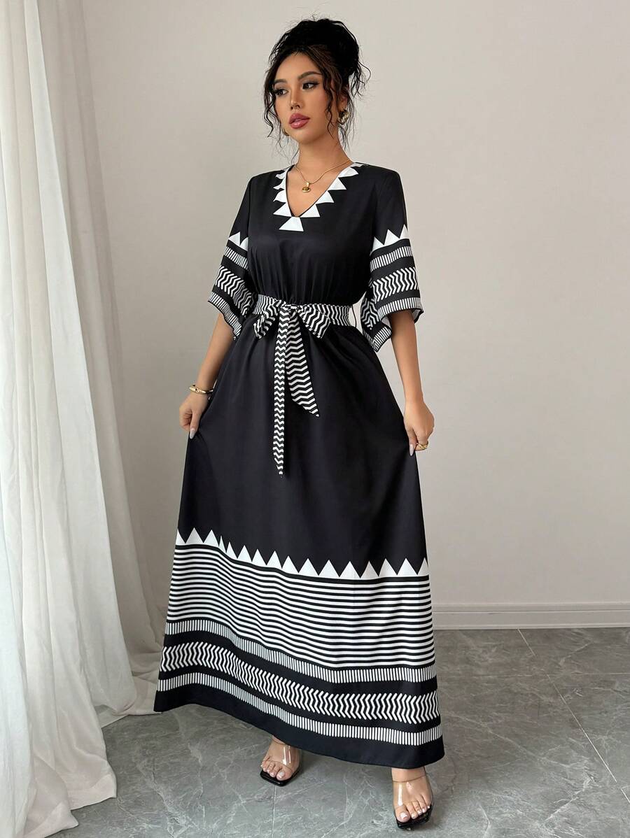 Chiquease 女士 V 领短袖印花 A 字裙，波西米亚风格，休闲，海滩，定制印花，适合日常穿着 - 黑色 - 查看 1