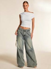 Glamine 女士白色褶皱修身不对称肩部装饰T恤，一体式领口和短袖设计，简约日常穿搭，夏季上衣，白色上衣，露脐上衣 - 白色 - 查看 3