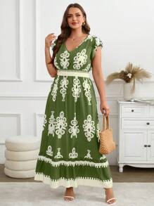 SHEIN LUNE Summer Dresses For Women Plus Size V-Neck Sleeveless All-Over Print Simple Casual Dress New Years Women Outfit Vacation Outfits Woman Summer Outfits For Women Birthday Outfits For Women Valentine Day Dress Vacation Dresses - Green - View 1