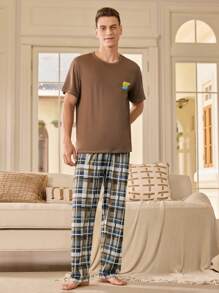 Manfinity Underwear&Sleepwear Basics Conjunto casual en casa de camiseta de cuello redondo de manga corta y pantalón a cuadros para hombre