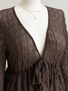 SHEIN WYWH 大码女式卡其色针织纹理网眼前开襟系腰喇叭袖衬衫 - 咖啡棕 - 查看 7