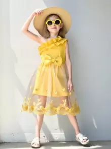 SHEIN 年轻女孩夏季不对称不对称领口连体裤，重磅刺绣蝴蝶网眼拼接连体裤，度假沙滩连体裤，儿童夏季服装 - 黃色 - 查看 3