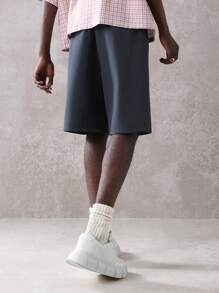 SUMWON 高级定制常规版型褶皱短裤，专业商务休闲及膝办公短裤，带侧袋，春夏正装短裤 - 深灰色 - 查看 5