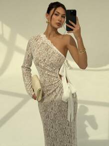 Aloruh Nuevo estilo de vestido elegante de manga larga asimétrica con hombros, decoración de encaje y mariposa, longitud extra larga hasta los tobillos, diseño romántico y sexy
