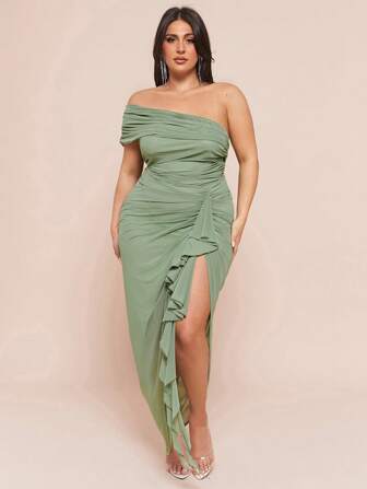 SHEIN BAE 大码女式绿色网眼细肩带荷叶边下摆紧身连衣裙，适合浪漫度假、优雅派对、婚礼嘉宾、伴娘、鸡尾酒会、正式场合/绿松石色连衣裙/长款夏季连衣裙/褶皱连衣裙/优雅女式连衣裙/女式晚宴服装/曲线连衣裙/夏威夷女式服装/长款春季连衣裙/曲线加大连衣裙，女士生日礼服