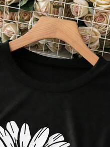 SHEIN Áo thun tay ngắn in họa tiết hoa cỡ lớn cho nữ - màu đen - Xem 5