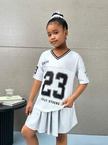 Tween Mädchen Street Style Stricknetzstoff Bedrucktes V-Ausschnitt Kurzarm-Top & Faltenrock 2 Stücke Set, Y2K Fashion Punk Style, süß & cool, Zurück zur Schule