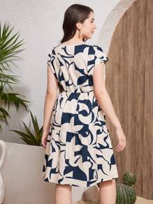 SHEIN TEENGIRL Casual Geometric Print Short Sleeve Waisted A-Line Round Neck Dress, Suitable For Daily Wear And Vacation, Spring/Summer