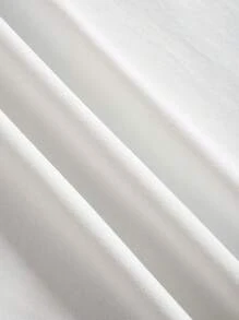 Manfinity Hypemode 标准尺寸男士白色常规版型 T 恤（面料）带字母图案印花